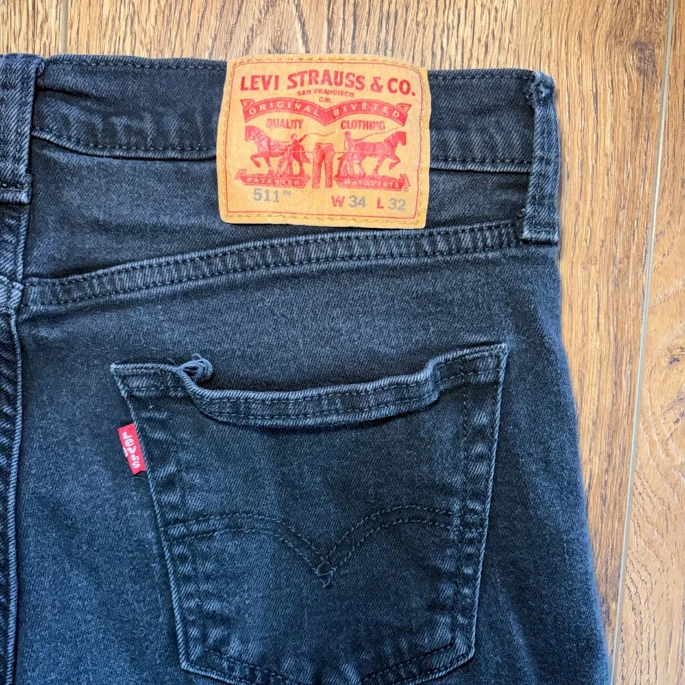 Levis 511 Slim Fit Jeans Mens 33x30 Faded Black Denim Pant Casual Stretch skater